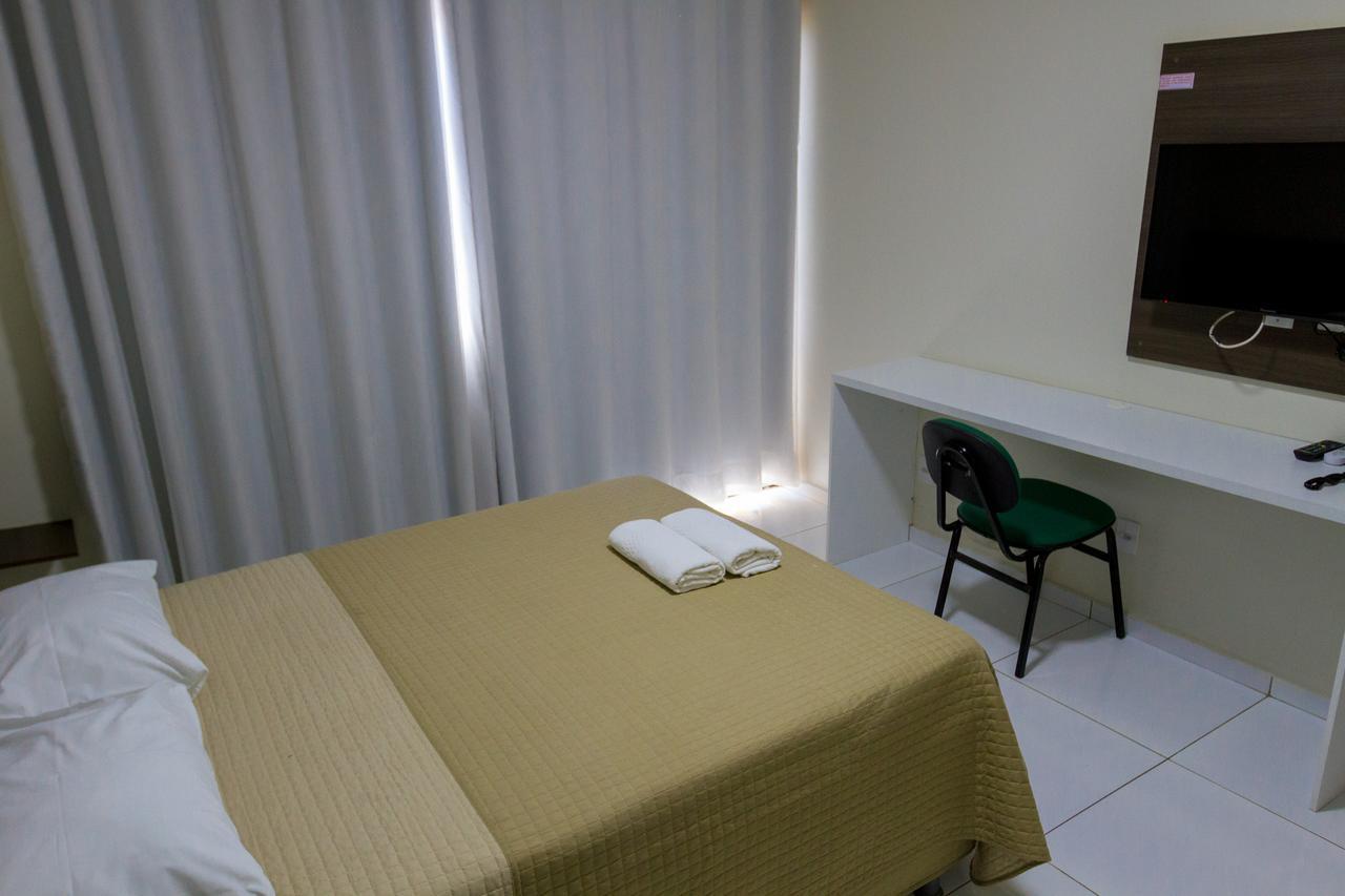 טרזינה Velit Hotel מראה חיצוני תמונה