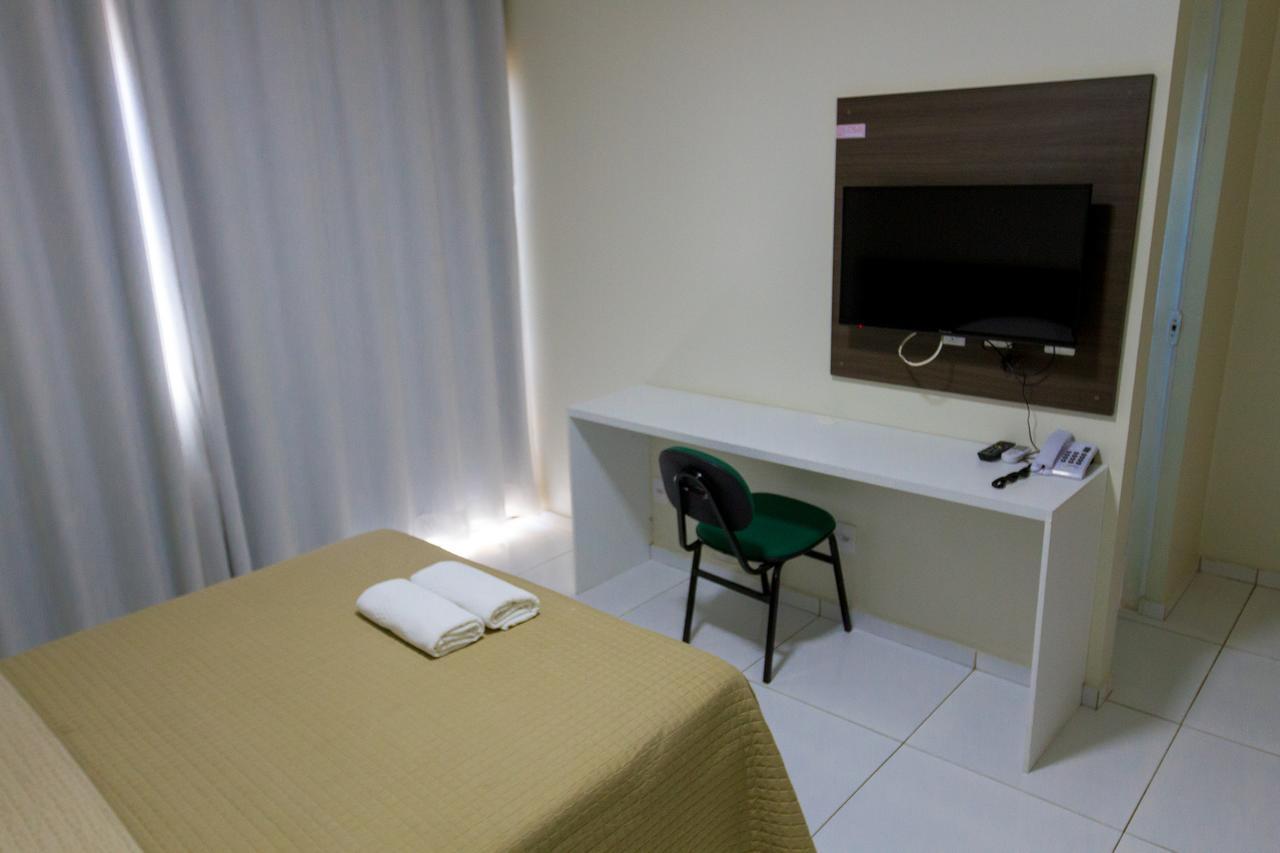 טרזינה Velit Hotel מראה חיצוני תמונה
